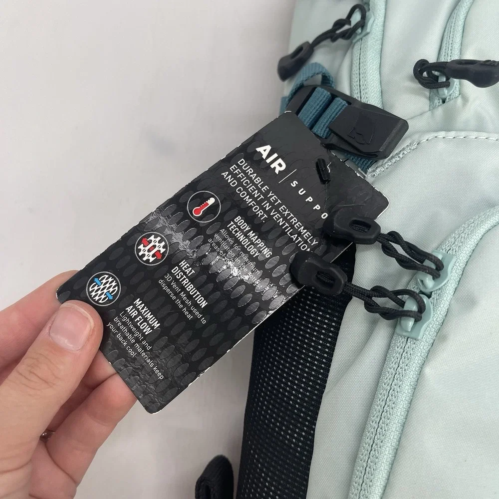 CAMELBAK LOBO 9 TEAL ' 70 OZ HYDRATION PACK ' MADE FROM RECYCLED MATERIALS New